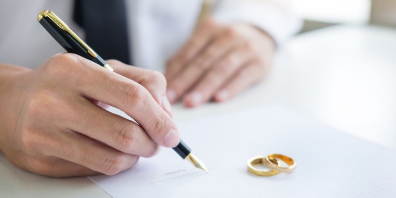 What Should I Consider Before Filing for Divorce?